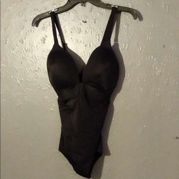 Maidenform Other - Maidenform support undergarment